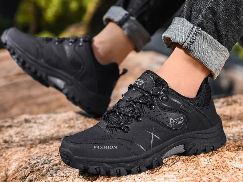 Mandotos International men's winter snow boots with waterproof leather, warm lining, outdoor hiking and work shoe in size 39-47.