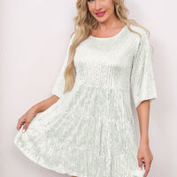 Mandotos International cross-border fashion sequined dress featuring European and US style, with sparkling sequins and a stylish silhouette.