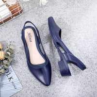 Mandotos International women's Korean-style jelly sandals with shallow mouth, mid-low heel, breathable plastic, casual outdoor wear.