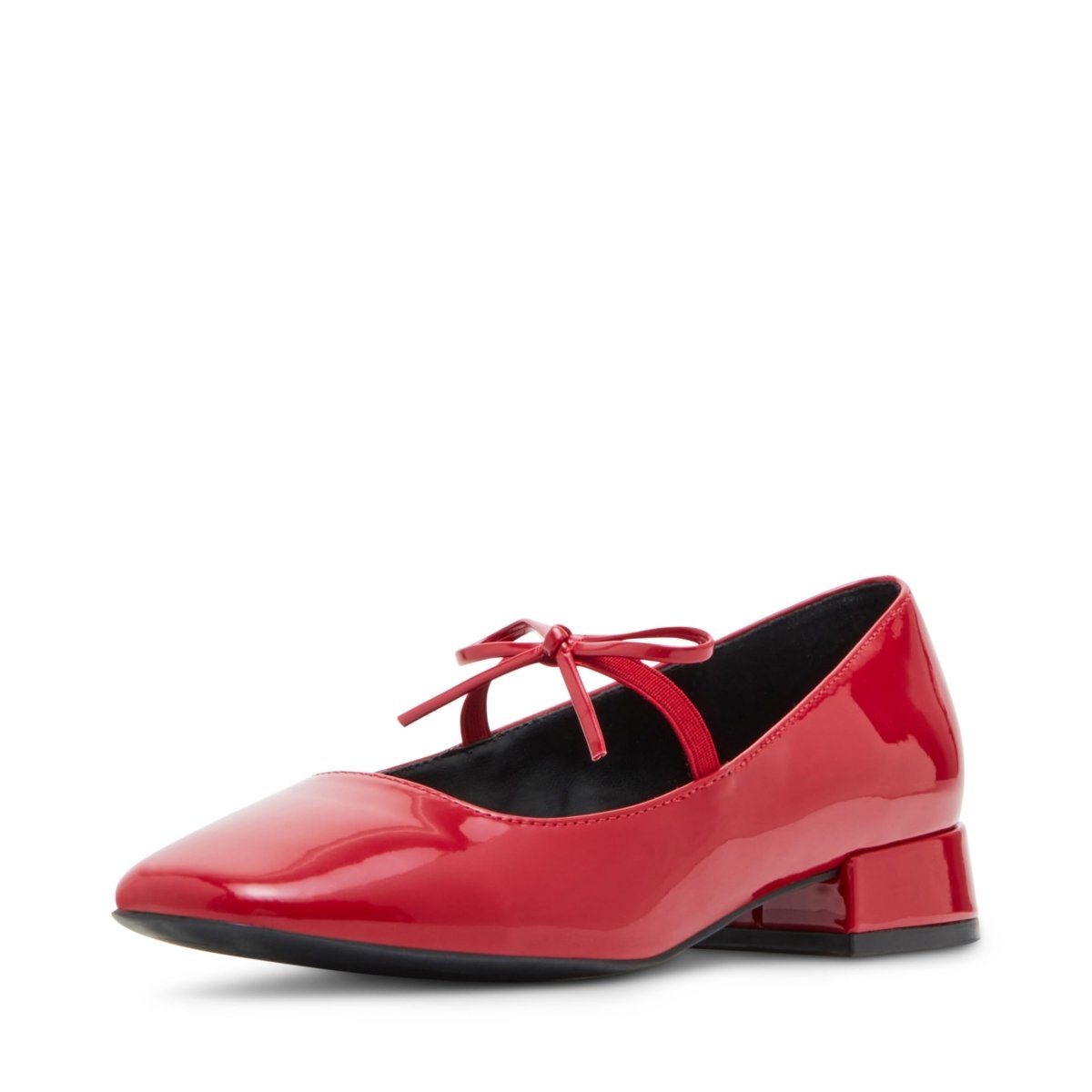 Madden Girl Egret red ballet pump in size 8.5 with rounded toe and cushioned sole, stylish and comfortable for everyday wear.
