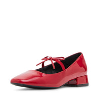 Red Madden Girl Egret ballet pump in size 8.5, featuring a classic slip-on design and comfortable fit.