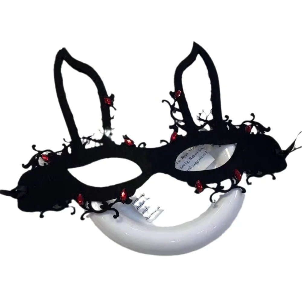 Mandotos International lace half-face masquerade mask with gothic design, elegant and sexy for fancy dress and Halloween events.