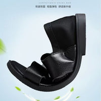 Mandotos International men's non-slip soft-soled beach sandals ideal for summer outdoor wear, featuring comfortable foot support.