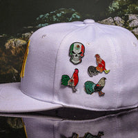 Mexico flag hat pin by MANDOTOS INTERNATIONAL, featuring a retro enamel metal badge decorative for baseball caps and jewelry.