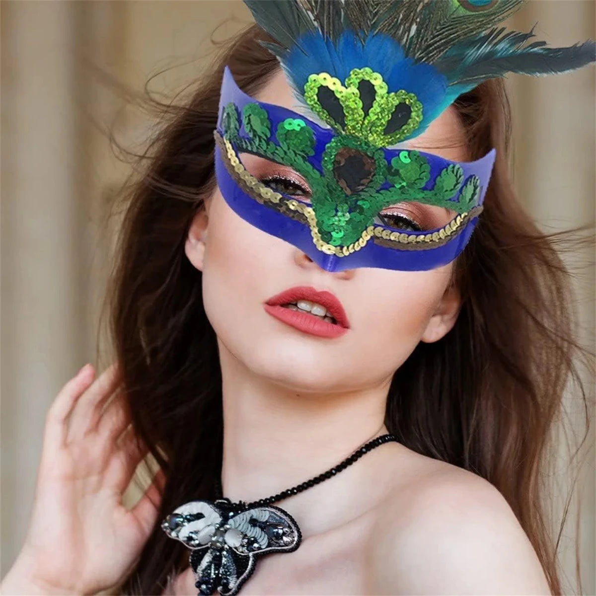 Mandotos International peacock feather headpiece for women's Halloween, Mardi Gras, Carnival, cosplay events.