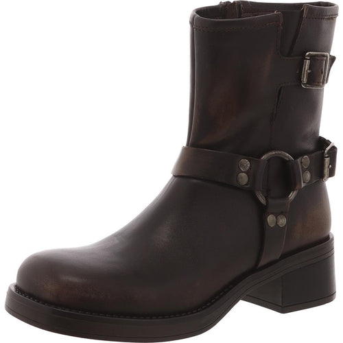 Brown Steve Madden Brixton Moto Boot in size 8, featuring rugged leather design and stylish ankle buckle detail.