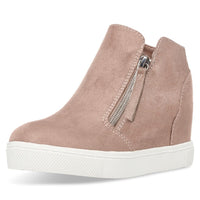 Steve Madden Caliber girls' taupe wedge sneakers with lace-up design and chunky soles, stylish and comfortable for everyday wear.