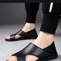 Mandotos International men's summer beach sandals with non-slip soft soles, breathable and wear-resistant casual footwear.