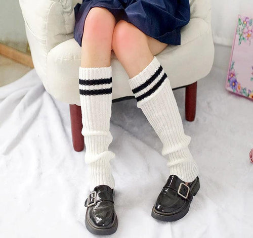Mandotos knitted wool knee-high leggings and warm daytime wool socks, soft and cozy for cold weather.