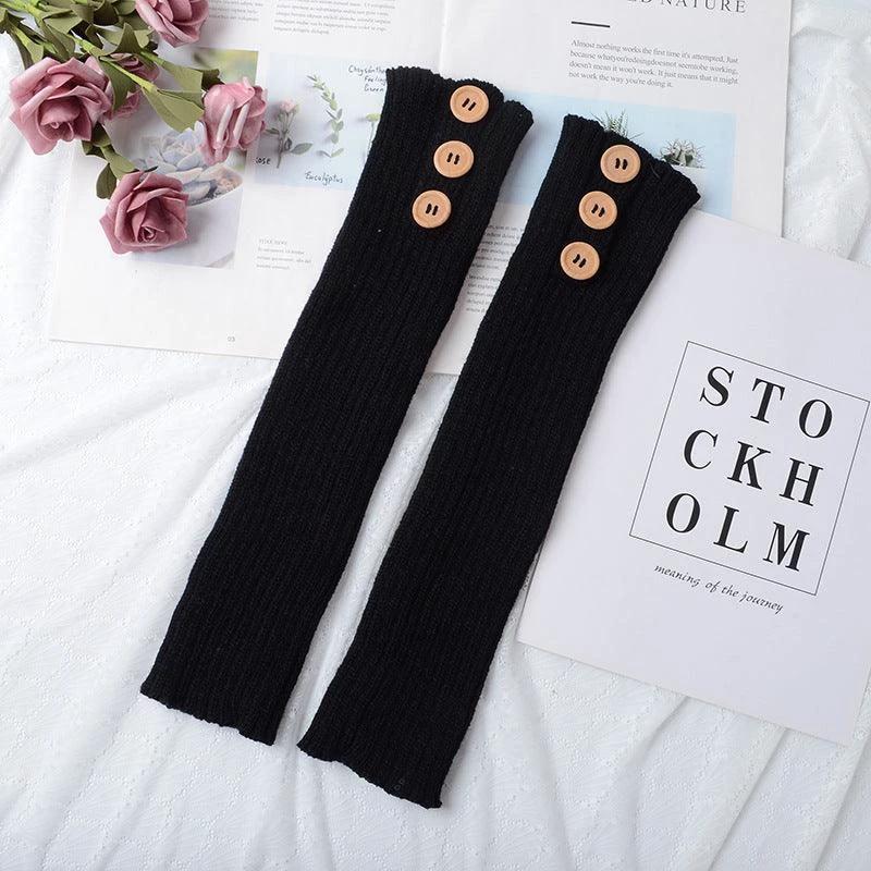 Mandotos knitted warm wool knee-high leggings and daytime wool socks, cozy and stylish for cold weather wear.