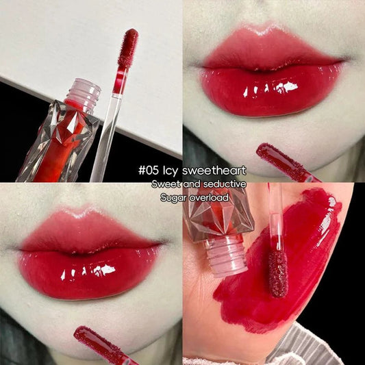 Mandotos long-lasting lip gloss with moisturizing, waterproof formula and mirror-like finish, applied on lips for a glossy look.