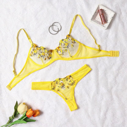 Mandotos Luxe Lingerie floral embroidery 2-piece set featuring delicate lace and elegant design for confident, alluring women's lingerie