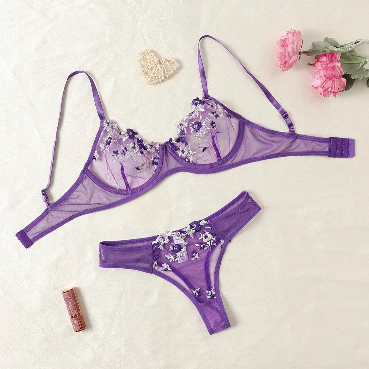 Mandotos Luxe Lingerie floral embroidery 2-piece set featuring delicate lace and elegant design for women.