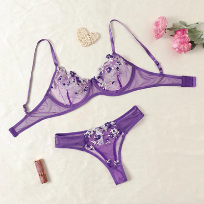 Mandotos Luxe Lingerie floral embroidery 2-piece set featuring delicate lace and elegant design for women.