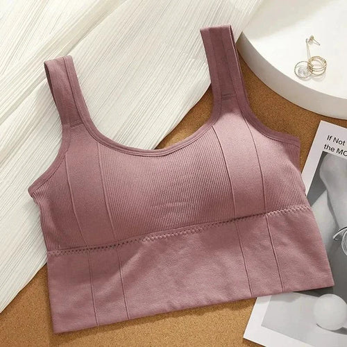 Mandotos breathable women's sports bra with seamless design, shockproof crop top, push-up support, ideal for yoga and gym workouts