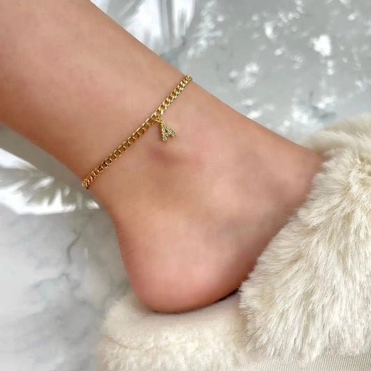 Mandotos crystal A-Z letter initial anklet for women, stainless steel Cuban link beach anklet with sparkling crystal accents.