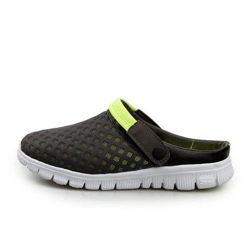 Mandotos men's cushioned running shoes with breathable mesh upper and supportive sole for comfort and performance.
