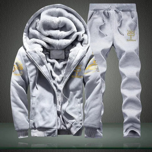 Mandotos men's winter sports set featuring a stylish, warm 2-piece outdoor ensemble with jackets and pants for winter adventures.