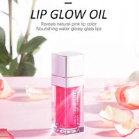 Mandotos moisturizing lip balm oil and plumping exfoliating lip gloss with natural ingredients, showing smooth, glossy lips.