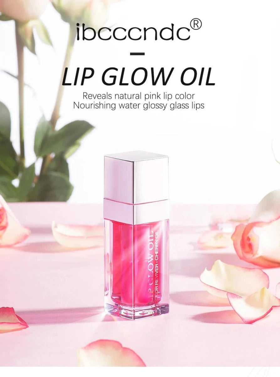 Mandotos moisturizing lip balm oil and plumping exfoliating lip gloss with natural ingredients, showing smooth, glossy lips.