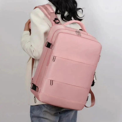 Mandotos large-capacity travel backpack for women with dry and wet compartments, ideal for college and travel use.