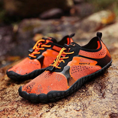 Mandotos outdoor hiking shoes with rugged soles and breathable fabric, ideal for trail walking and outdoor adventures.