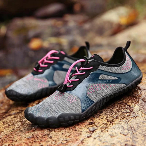 Mandotos outdoor hiking shoes with durable grip and breathable material, ideal for trekking on rugged terrains.