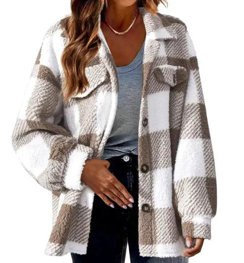 Mandotos plaid wool jacket with turndown collar, featuring a cozy, stylish design in a classic checkered pattern.