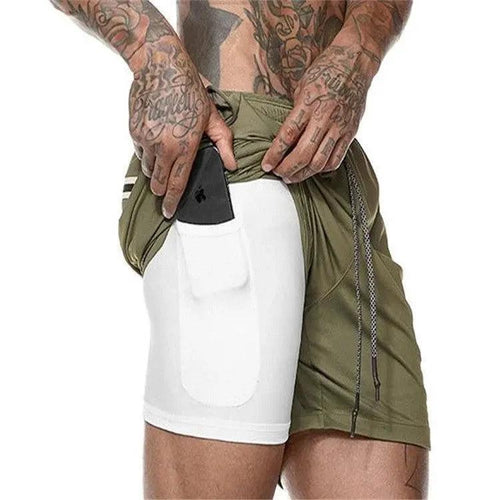 Mandotos pocket compression shorts in black, featuring a sleek design with side pockets for athletic and casual wear.
