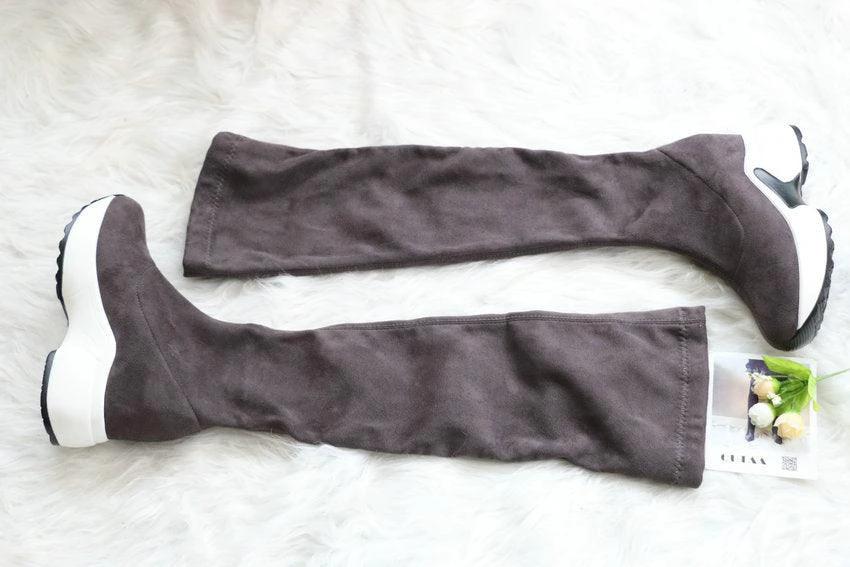 Mandotos round toe sports high heel over-the-knee boots showcasing sleek design and black leather finish.