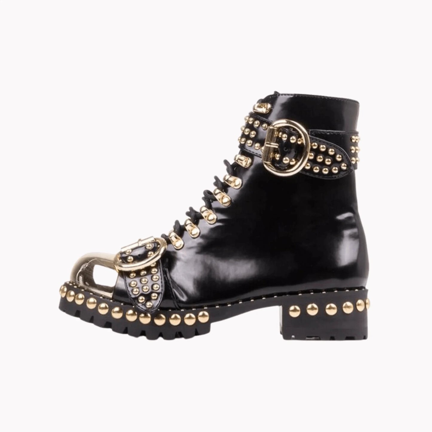 Mandotos rugged studded buckle boots featuring leather straps and metal buckles, ideal for stylish outdoor or casual wear.