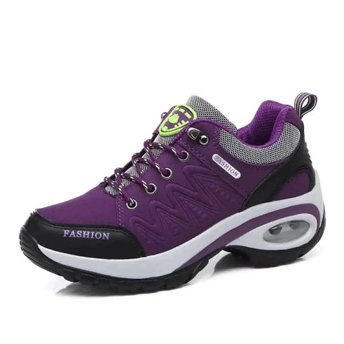 Mandotos running shoes with breathable mesh upper, cushioned sole, and stylish design for comfortable jogging and athletic wear.