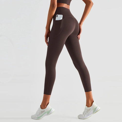 Mandotos ShapeEnhance Activewear Leggings in black with high-waist design and stretch fabric for a comfortable fit.