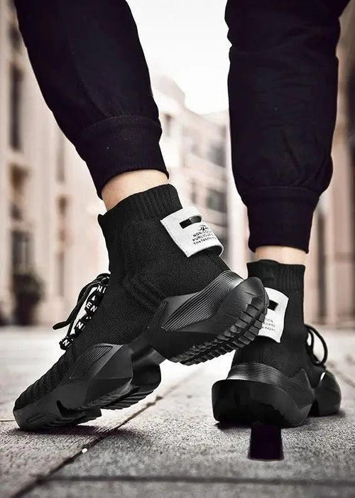 Mandotos men's large size trendy sports and casual socks shoes with stylish design and comfortable fit.