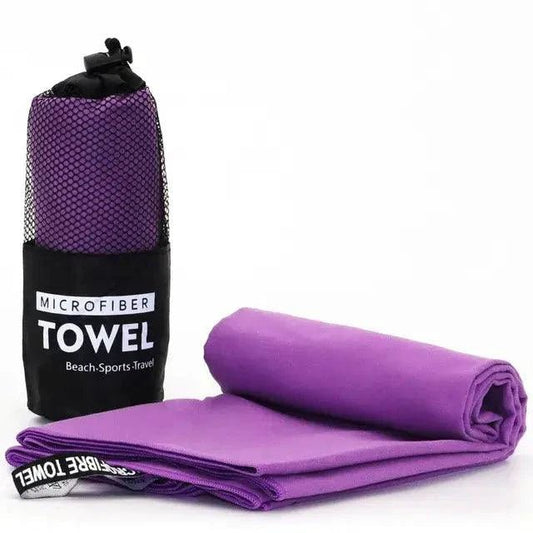 Mandotos Speedy Absorb Microfiber Towel displayed with soft, lightweight fabric ideal for quick drying and travel use.