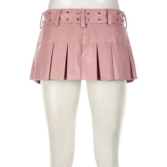 Mandotos Spice faux leather pleated mini skirt with a high waist and stylish design, shown in the product image.