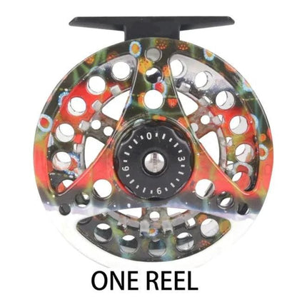 Mandotos Stream Master fishing reel with ergonomic handle and spool, designed for smooth casting and retrieval in freshwater and saltwater.