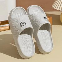 Mandotos men's and women's summer slippers with little bear print, non-slip soft sole, ideal for indoor bathroom and casual wear.
