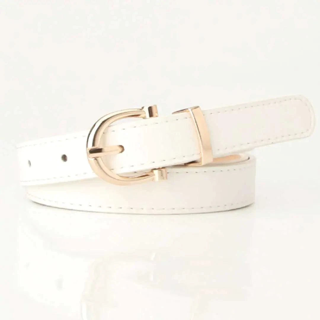 Mandotos Tally vegan leather belt with sleek design and adjustable buckle, ideal for casual or formal wear.
