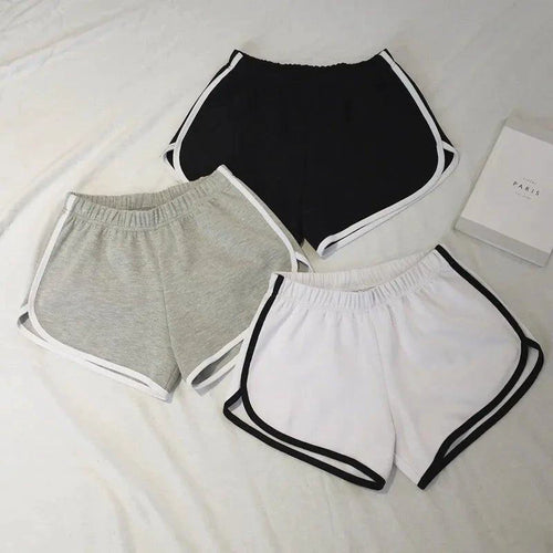Mandotos women’s thin summer elastic shorts with quick-drying, loose-fit design and anti-external wear features, perfect for active summer wear.