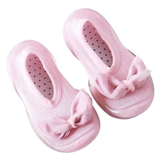 Mandotos toddler shoes in soft fabric with Velcro straps, lightweight and comfortable for little kids.