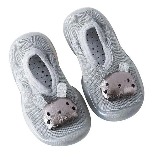 Mandotos toddler shoes in soft fabric with velcro straps, blue and white color, suitable for little kids and easy to wear.
