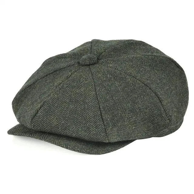 Mandotos vintage Peaky Blinder wool cap with plaid pattern, classic style, and warm wool material for a retro look.