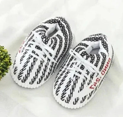 Mandotos winter warm slippers with cozy indoor comfort, soft fabric, and slip-on design for indoor wear.
