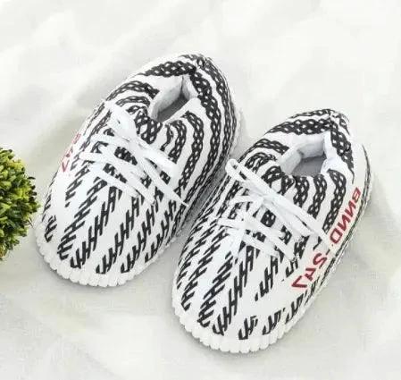 Mandotos winter warm slippers for indoor comfort, soft plush interior and cozy design for cold weather relaxation.