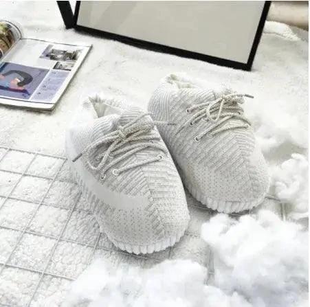Mandotos winter warm slippers with plush lining, cozy indoor comfort, featuring soft fabric and slip-resistant sole.