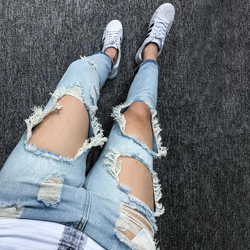 Mandotos women's summer oversized ripped cropped jeans with big distressed K-style design and trendy scraped details.