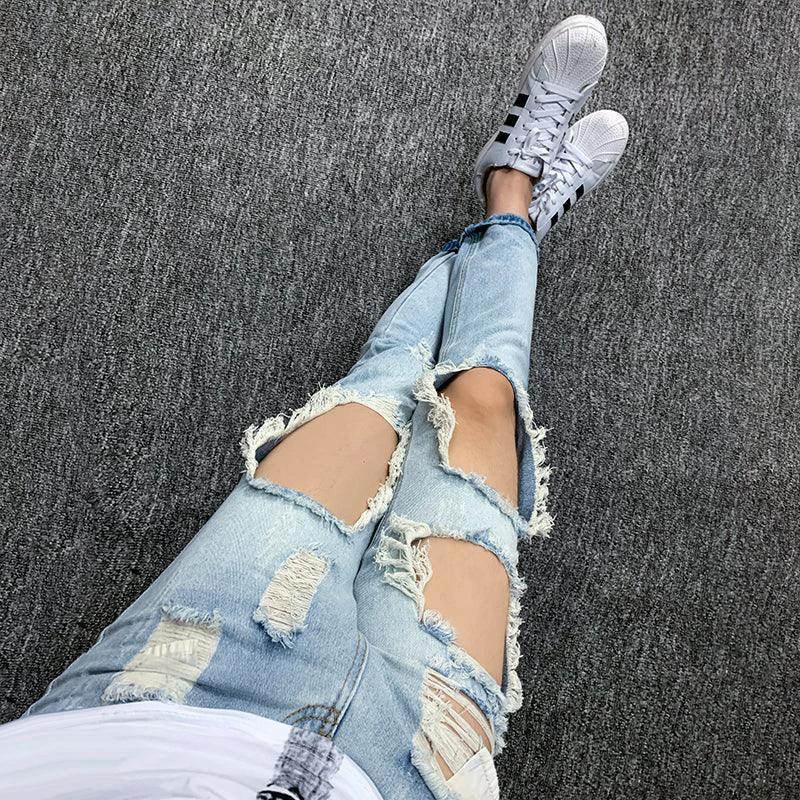 Mandotos women's summer oversized ripped cropped jeans with trendy K-style beggar scrape design, perfect for casual summer wear.