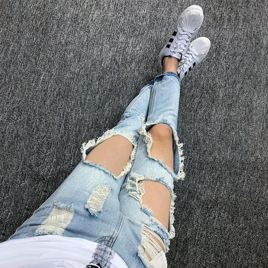 Mandotos women's summer oversized ripped cropped jeans with trendy K-style beggar scrape design, perfect for casual summer wear.