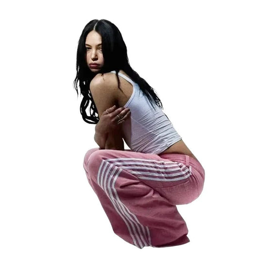 Mandotos Y2K baggy denim jeans with embroidered striped details, wide-leg fit, suitable for streetwear, unisex casual wear.